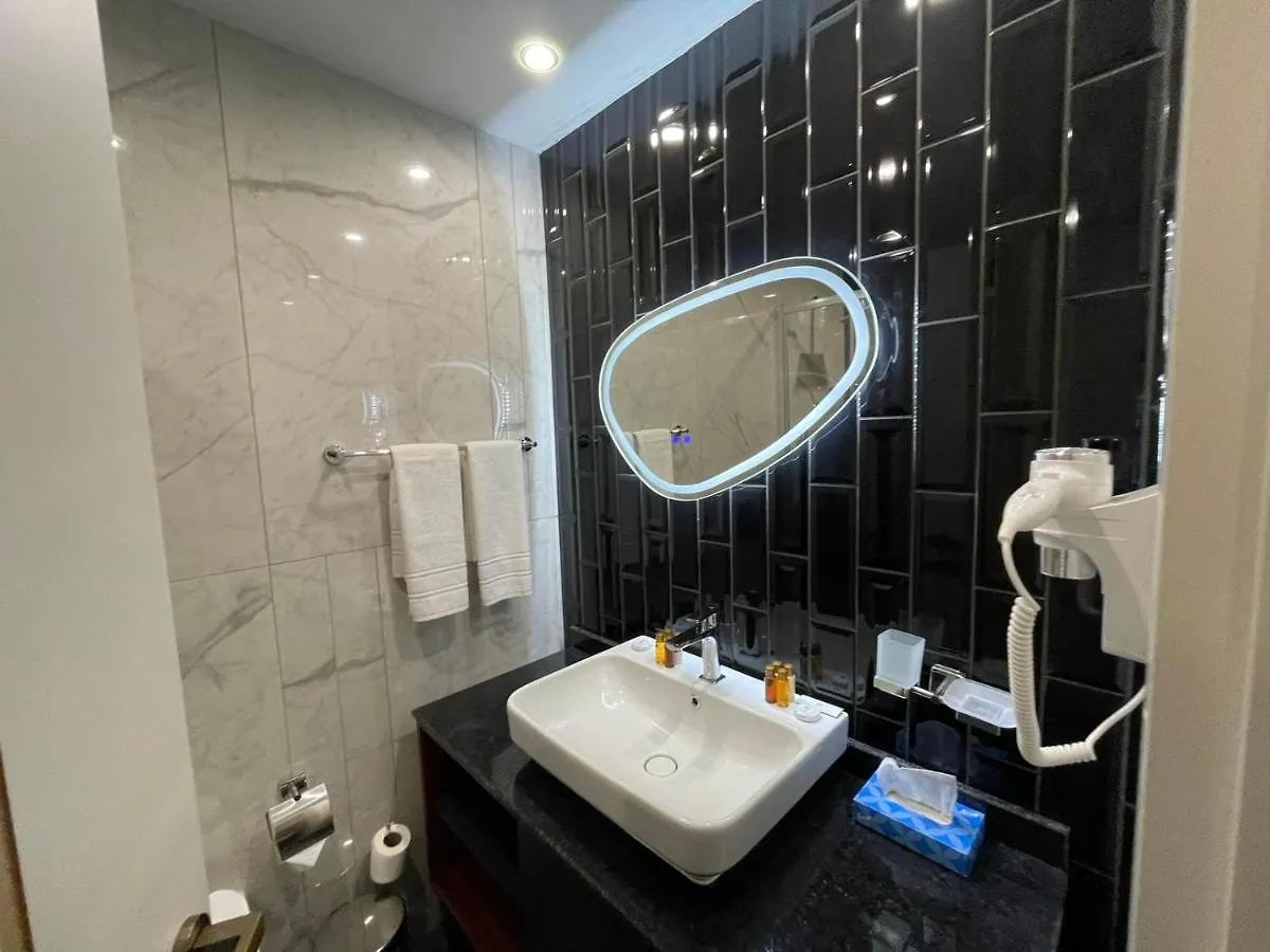 Ramada By Wyndham Plovdiv Trimontium Hotel