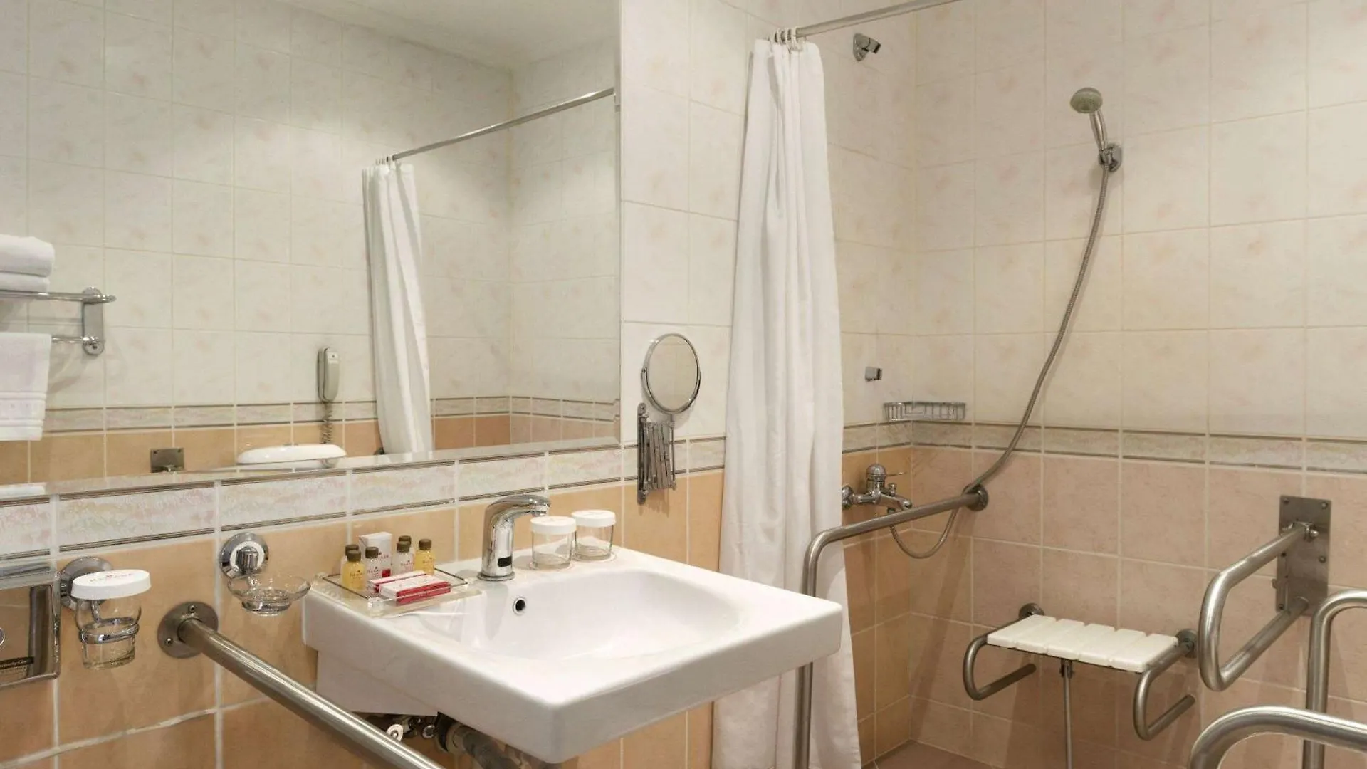 Ramada By Wyndham Plovdiv Trimontium Hotel