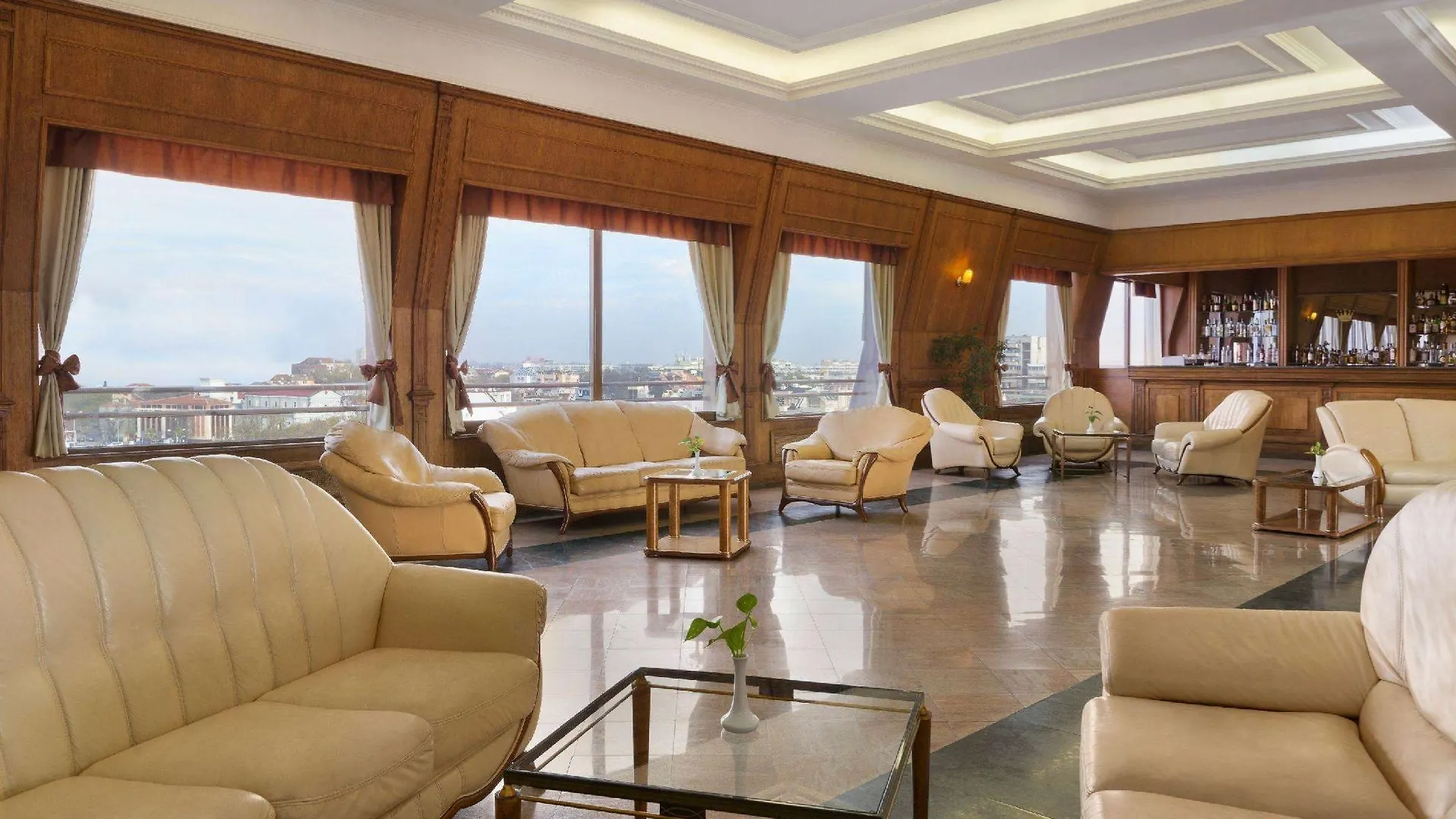 Hotel Ramada By Wyndham Plovdiv Trimontium 4*,