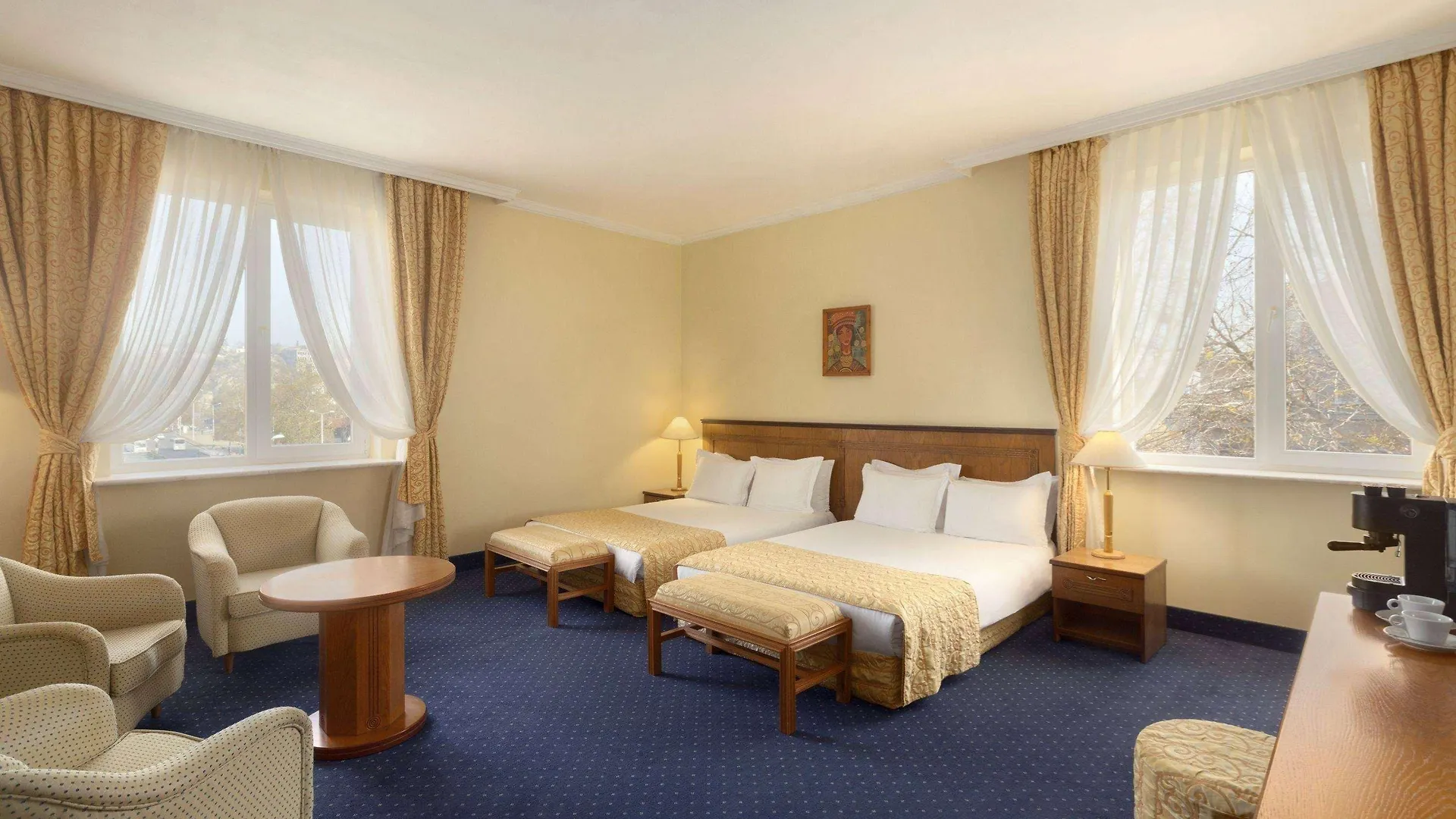 Hotel Ramada By Wyndham Plovdiv Trimontium 4*,